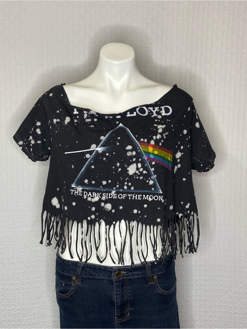 PINK FLOYD Upcycled Graphic Tee Cropped Fringe Off Shoulder Bleach Splatter XL